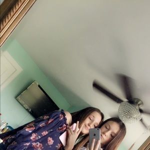 Meet your Posher, Chloe